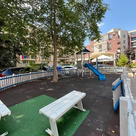 Admiral Plaza Colorful Apartment Sunny Beach