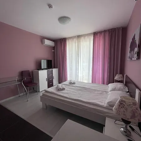 Admiral Plaza Colorful * Sunny Beach